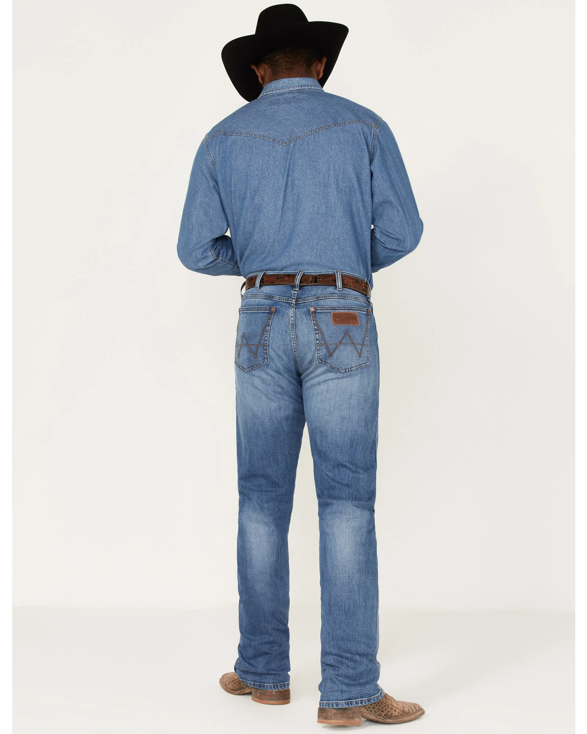 Wrangler Retro Men's Llano Light Medium Wash Stretch Slim Bootcut Jeans 5 Wrangler Retro Men's Llano Light Medium Wash Stretch Slim Bootcut Jeans - Image 3