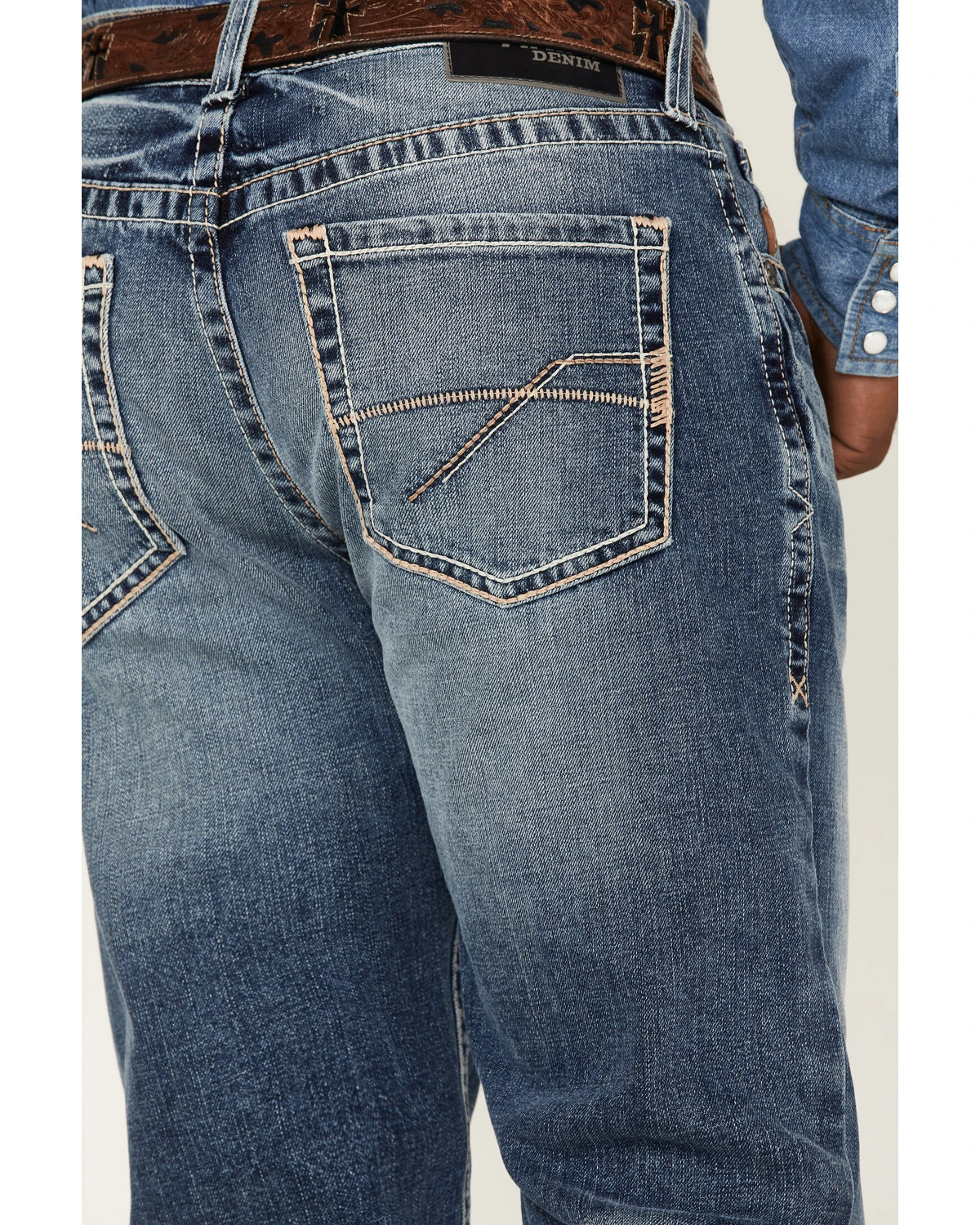 Ariat Men's M2 Dakota Wilson Medium Wash Stretch Relaxed Stackable Bootcut Jeans 6 Ariat Men's M2 Dakota Wilson Medium Wash Stretch Relaxed Stackable Bootcut Jeans - Image 4